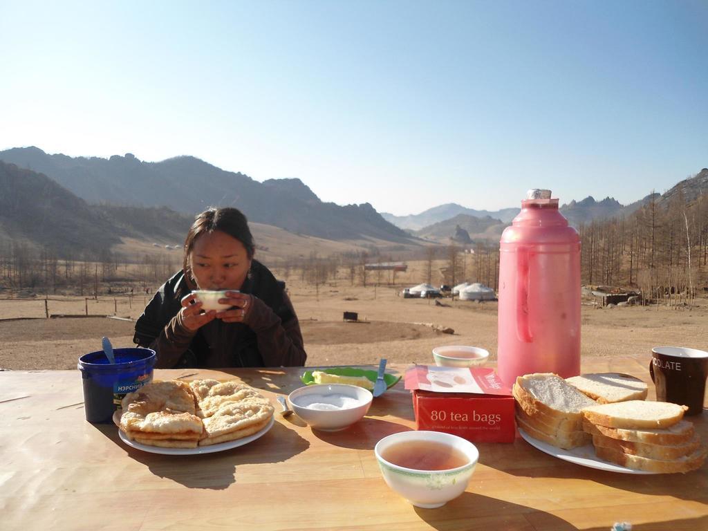 Mongol Nomads Guesthouse Ułan Bator Zewnętrze zdjęcie